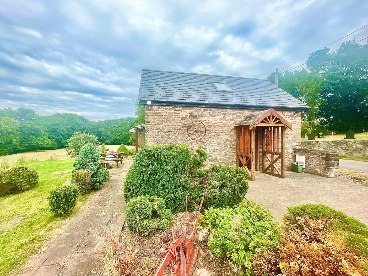 Cedar Barn Holiday home