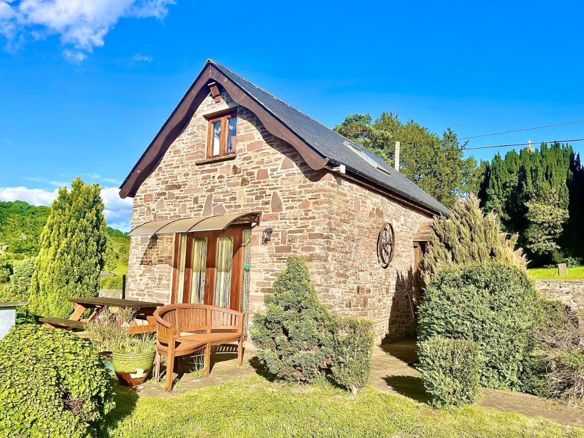 Holiday home Cedar Barn *